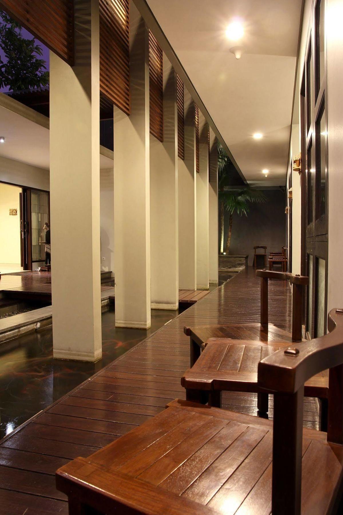Cozy Boutique Guest House Malang Zewnętrze zdjęcie